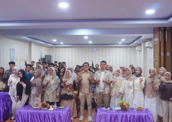 Mahasiswa Kelas Internasional FISIP UMSU Gelar Talkshow Public Speaking